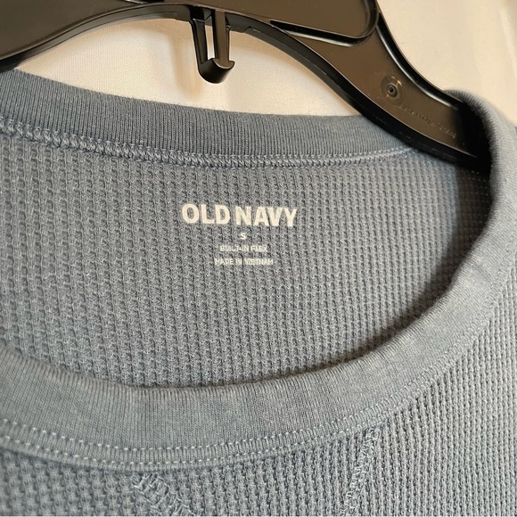 OLD NAVY Men’s Gray Blue Long Sleeve‎ Crew Neck Waffle Knit Shirt Size Small - Picture 2 of 10